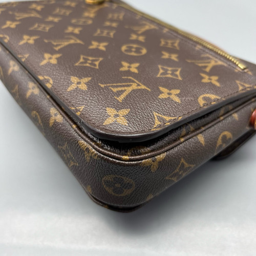 Louis Vuitton Pochette Metis Monogram Brown