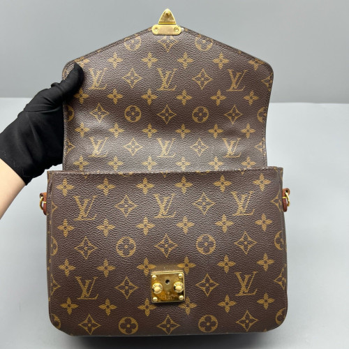 Louis Vuitton Pochette Metis Monogram Brown