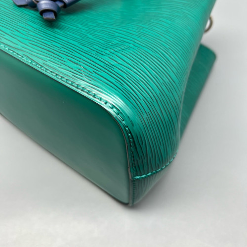 Louis Vuitton Neonoe BB Epi Green