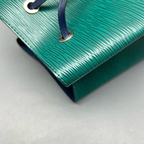 Louis Vuitton Neonoe BB Epi Green