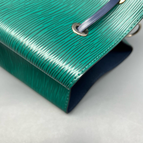 Louis Vuitton Neonoe BB Epi Green