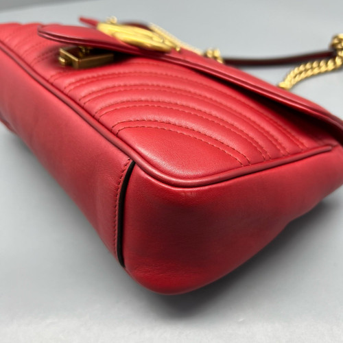 Gucci Chevron Small GG Marmont Calfskin Red Gucci Chevron Small GG Marmont Calfskin Red