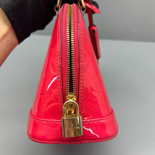 Louis Vuitton Alma BB Vernis Red