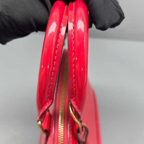 Louis Vuitton Alma BB Vernis Red