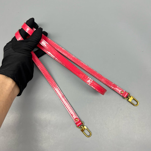 Louis Vuitton Alma BB Vernis Red