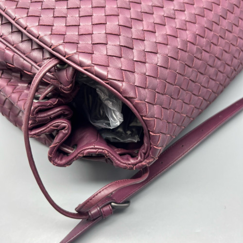 Bottega Veneta Shoulder Bag Calfskin Intrecciato Plum Purple