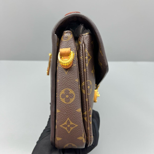 Louis Vuitton Pochette Metis Monogram Brown