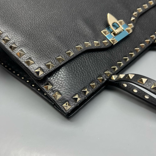Valentino Rockstud Tote Bag Grained Calfskin Black