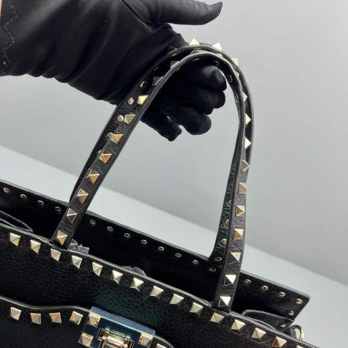Valentino Rockstud Tote Bag Grained Calfskin Black