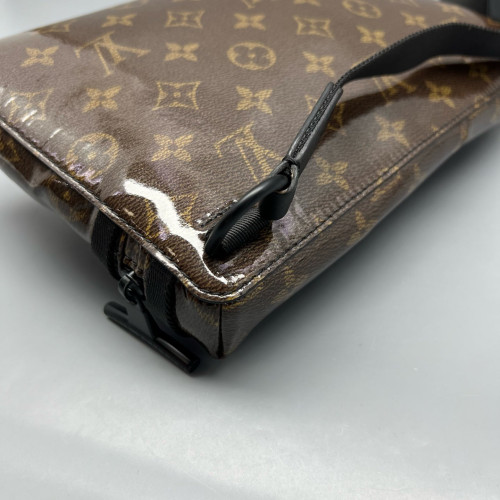 Louis Vuitton Messenger Monogram Brown Black