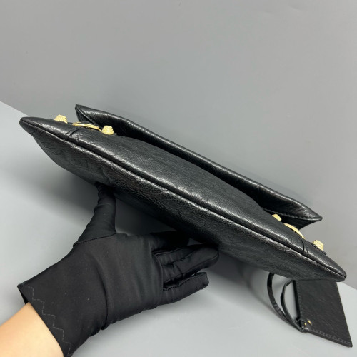 Balenciaga Giant 12 Envelope Clutch Corssbody Bag Arena Lambskin Black
