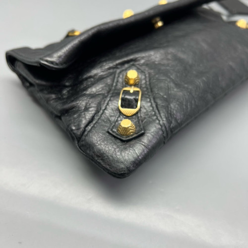 Balenciaga Giant 12 Envelope Clutch Corssbody Bag Arena Lambskin Black