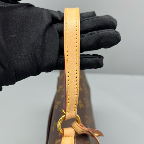 Louis Vuitton Cluny Mm Monogram Brown Louis Vuitton Cluny Mm Monogram Brown