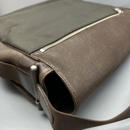 Louis Vuitton Bastille Messenger Calfskin Brown