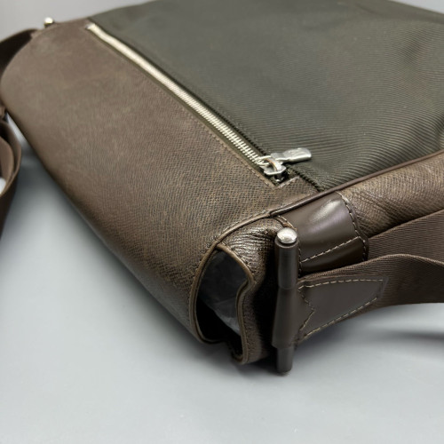 Louis Vuitton Bastille Messenger Calfskin Brown
