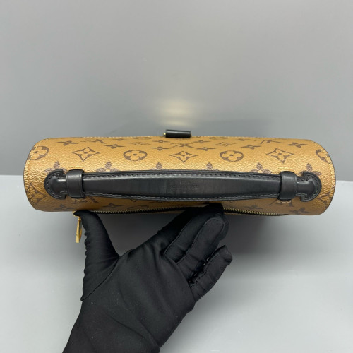 Louis Vuitton Pochette Metis Reverse Monogram Brown