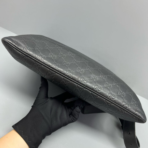 Gucci Messenger Guccissima Black