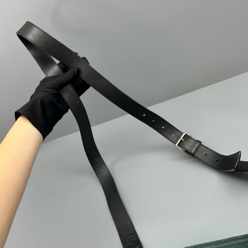 Gucci Messenger Guccissima Black