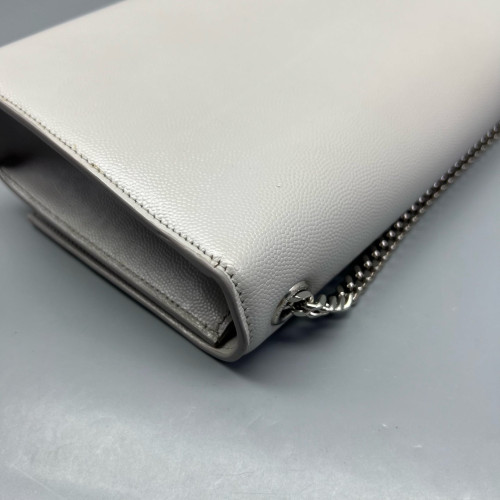 Yves Saint Laurent Medium Classic Kate Grained Calfskin Light Grey