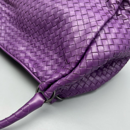 Bottega Veneta Medium Campana Hobo Calfskin Intrecciato Purple