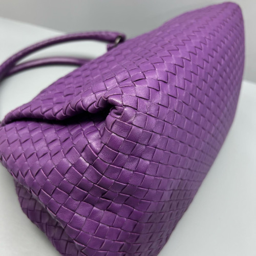 Bottega Veneta Medium Campana Hobo Calfskin Intrecciato Purple