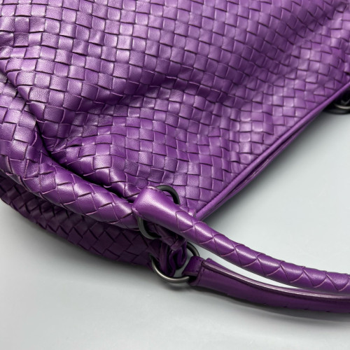 Bottega Veneta Medium Campana Hobo Calfskin Intrecciato Purple