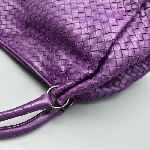 Bottega Veneta Medium Campana Hobo Calfskin Intrecciato Purple