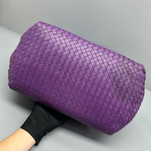Bottega Veneta Medium Campana Hobo Calfskin Intrecciato Purple