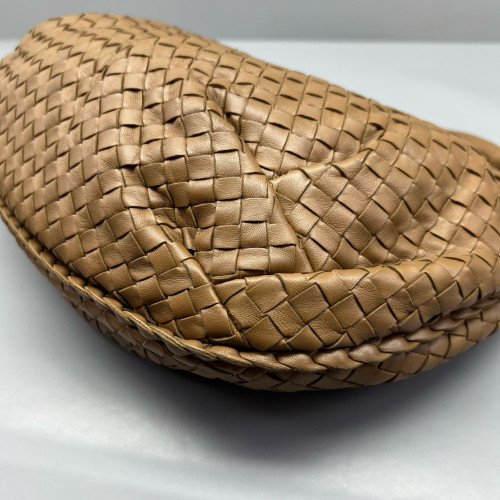 Bottega Veneta Medium Veneta Hobo Calfskin Intrecciato Light Brown