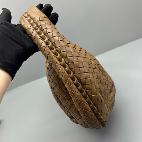 Bottega Veneta Medium Veneta Hobo Calfskin Intrecciato Light Brown