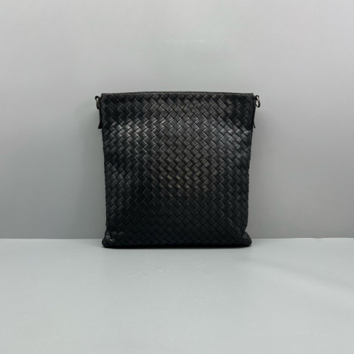 Bottega Veneta Shoulder Bag Calfskin Intrecciato Black