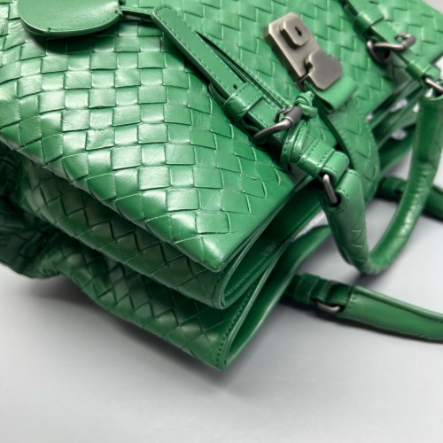 Bottega Veneta Small Roma Tote Bag Calfskin Intrecciato Green