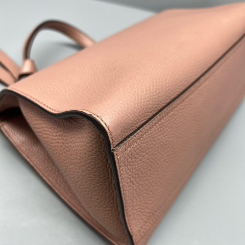 Gucci Marmont Two-Way Bag Grained Calfskin Pink