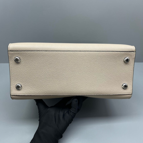 Louis Vuitton City Steamer MM Calfskin Grey Louis Vuitton City Steamer MM Calfskin Grey