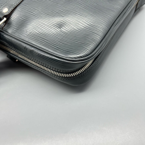 Louis Vuitton Porte Documents Voyage PM Epi Dark Grey