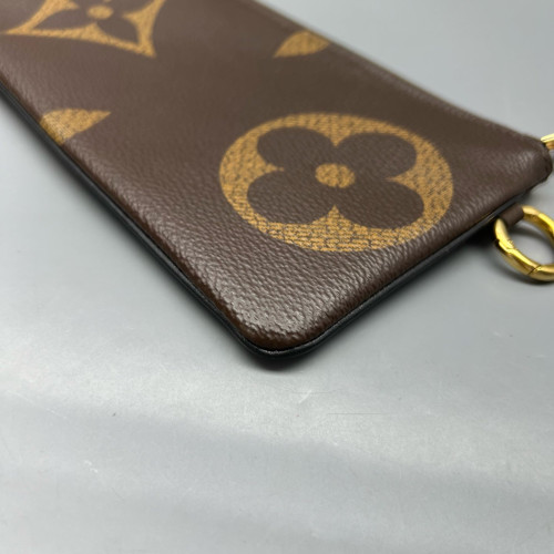Louis Vuitton Trio Puch Reverse Monogram Brown