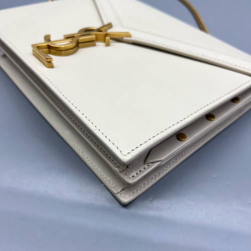 Yves Saint Laurent Cassandra Chain Wallet Calfskin Beige Clair