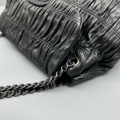 Prada Gaufre Chain Shoulder Bag Gaufre Calfskin Black