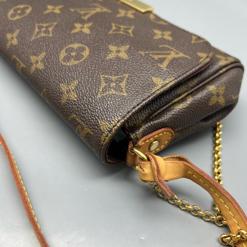 Louis Vuitton Favorite PM Monogram Brown