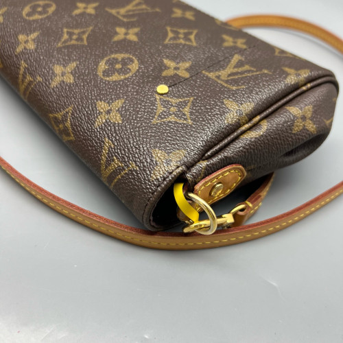 Louis Vuitton Favorite PM Monogram Brown