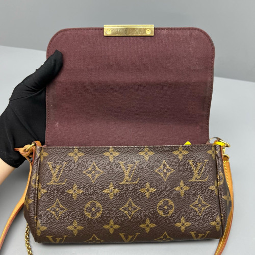 Louis Vuitton Favorite PM Monogram Brown