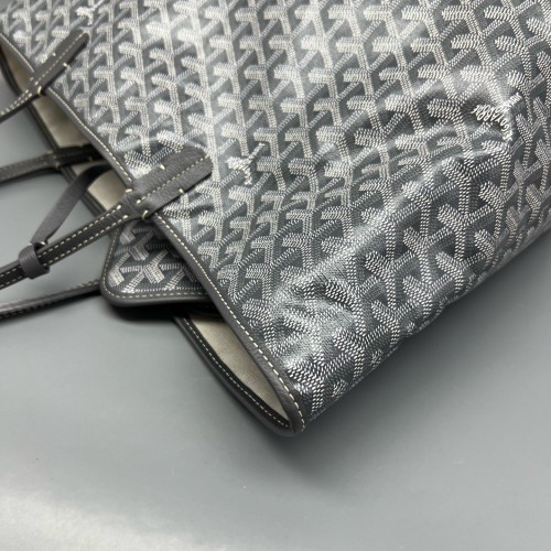Goyard Saint Louis PM Goyardine White Dark Grey
