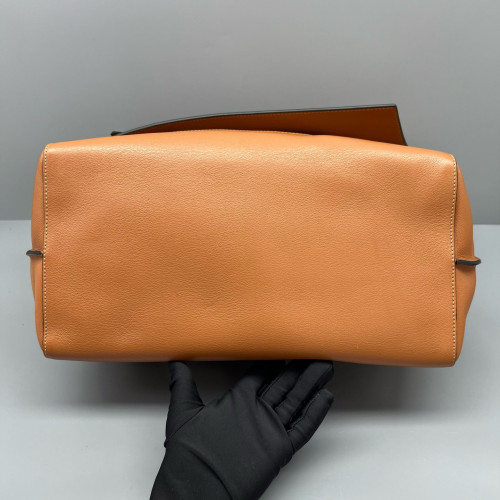 Loewe Messenger Calfskin Tan