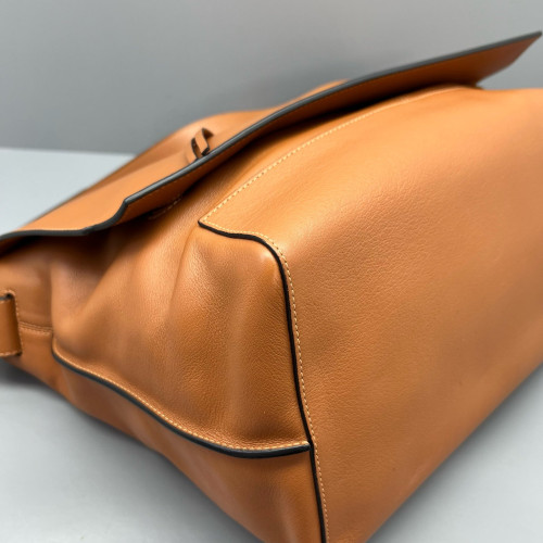 Loewe Messenger Calfskin Tan