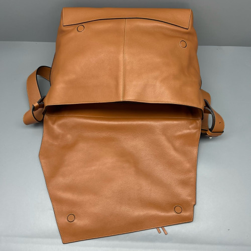 Loewe Messenger Calfskin Tan