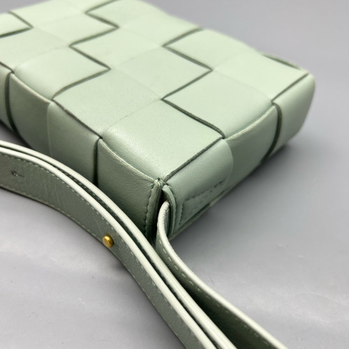 Bottega Veneta Small Cassette Crossbody Bag Calfskin Maxi Intrecciato Green