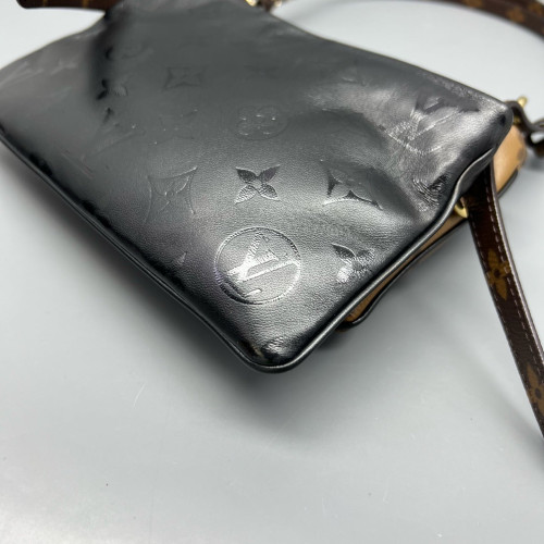 Louis Vuitton Lv3 Pochette Reverse Monogram Brown Black