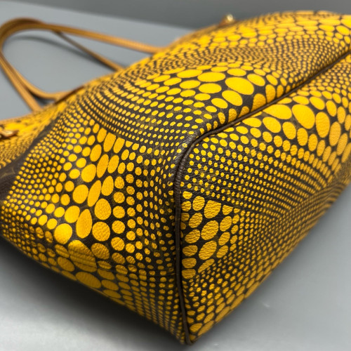 Louis Vuitton Neverfull MM Monogram Yellow Brown