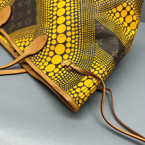 Louis Vuitton Neverfull MM Monogram Yellow Brown