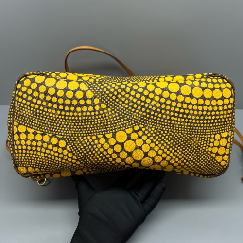 Louis Vuitton Neverfull MM Monogram Yellow Brown